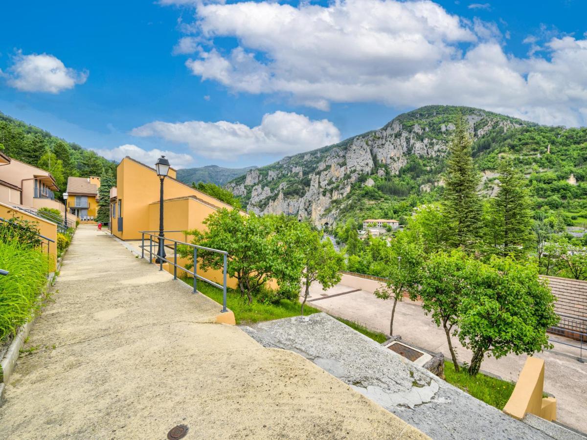 Vacanceole - Residence Les Gorges Rouges Guillaumes Ngoại thất bức ảnh
